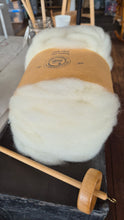 Romney Natural White - Great for Beginners