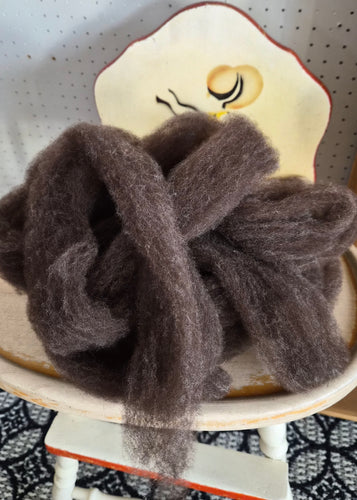 Corriedale x Romney cross wool roving - 4oz