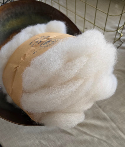 Romney/Baby camel/Silk blend roving