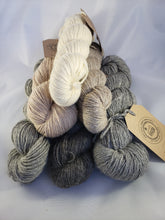 HALSEY - Romney/alpaca/silk  - Light Worsted Weight